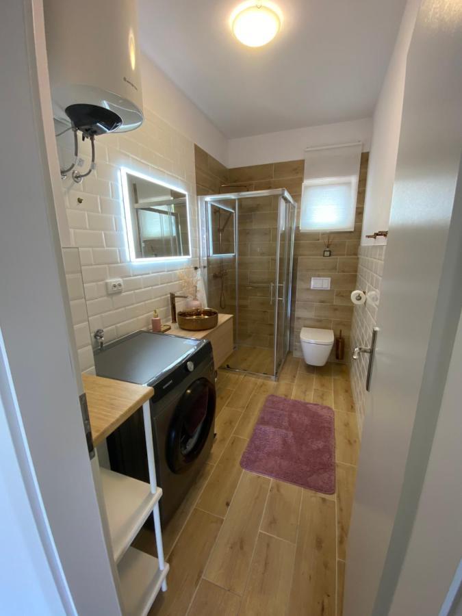 פרקו Lumar Holidays And Apartments מראה חיצוני תמונה